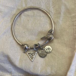 Pandora Harry Potter bracelet + 3 charms.